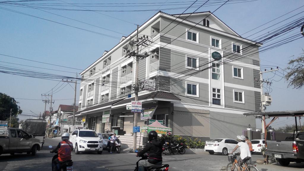 Tisaraporn Resident Motel Ban Khlong Song Стая снимка